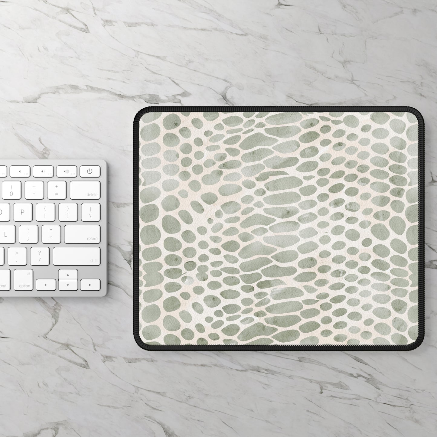 Snake Skin Pattern Gaming Mouse Pad — Subtle Green Reptile Texture