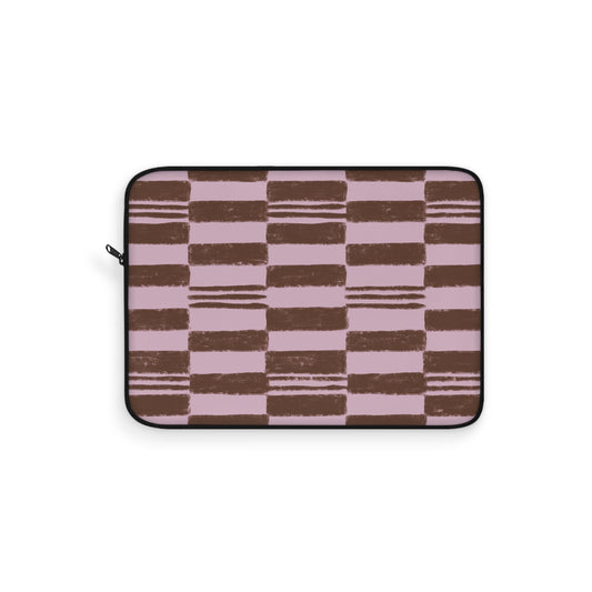 Pink Brown Checkerboard Laptop Sleeve — Retro Striped Grid Protective Case